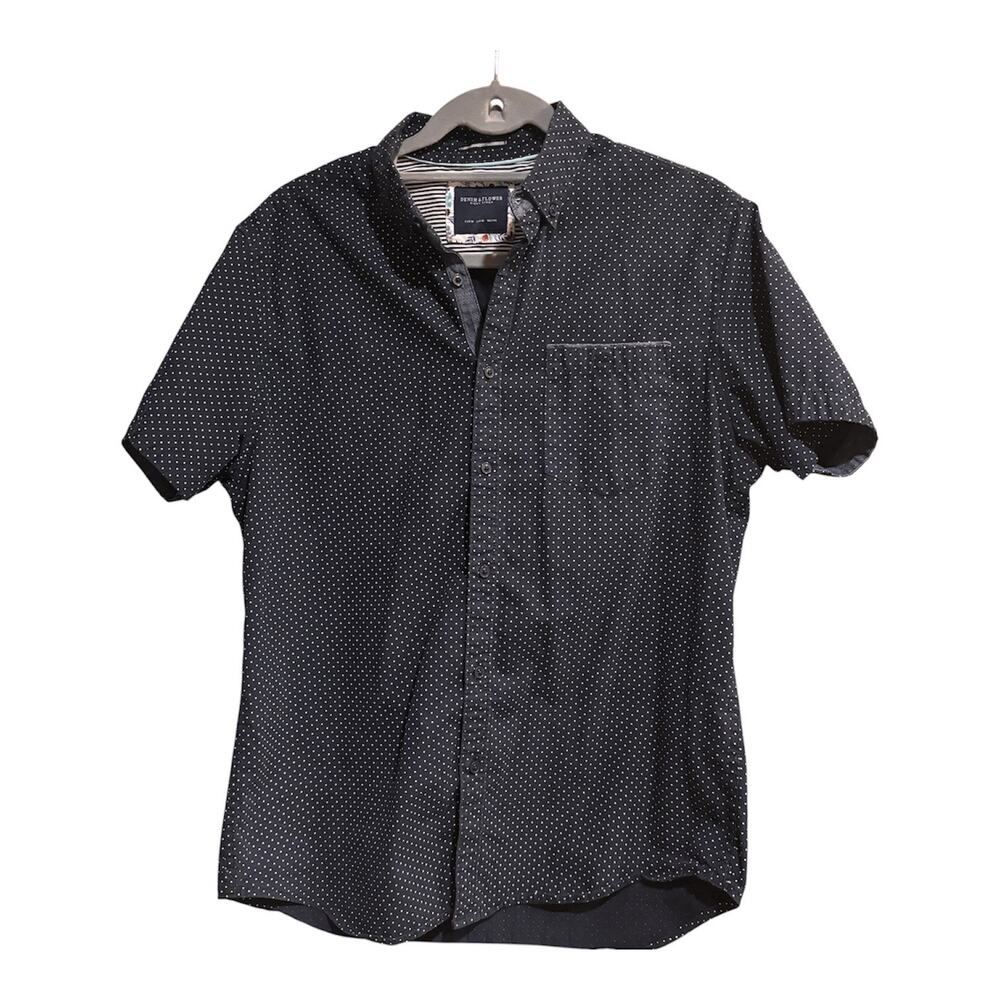 Denim & Flower by Ricky Singh Short Sleeve Button Down Navy Dotted Size M